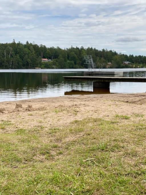 Mysigt Hus Med Natur & Jacuzzi I Olofstorp Гётеборг Экстерьер фото