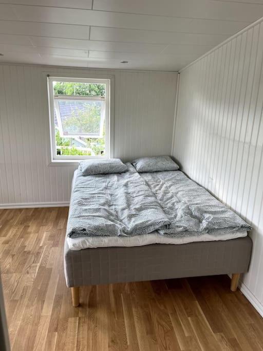 Mysigt Hus Med Natur & Jacuzzi I Olofstorp Гётеборг Экстерьер фото